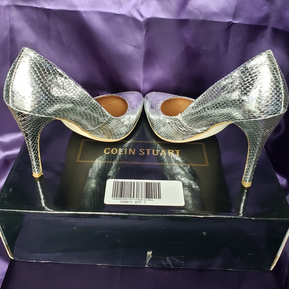 Colin Stuart silver snake skin texture 4" heels - Picture 2 of 7